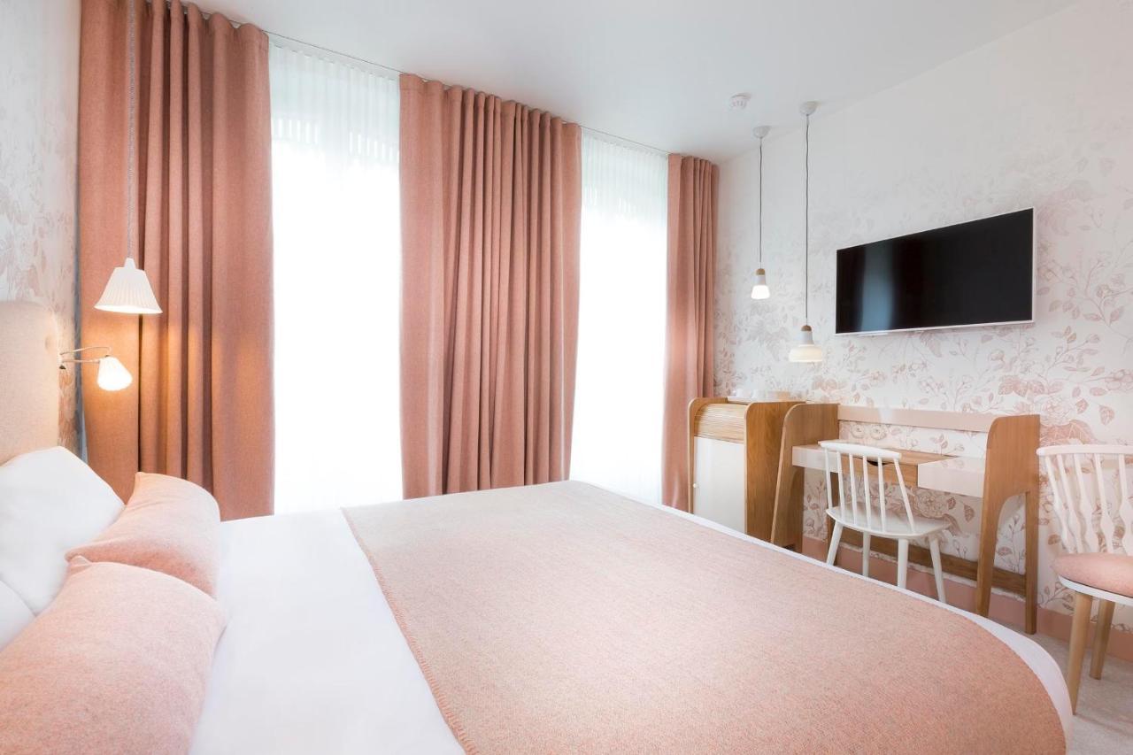 Hotel Le Lapin Blanc Paris Exterior photo