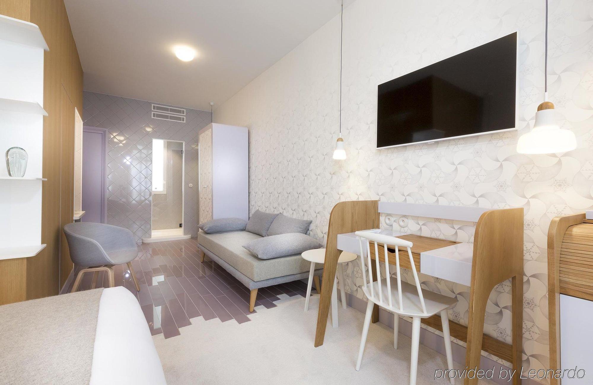 Hotel Le Lapin Blanc Paris Exterior photo