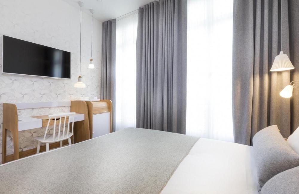 Hotel Le Lapin Blanc Paris Exterior photo