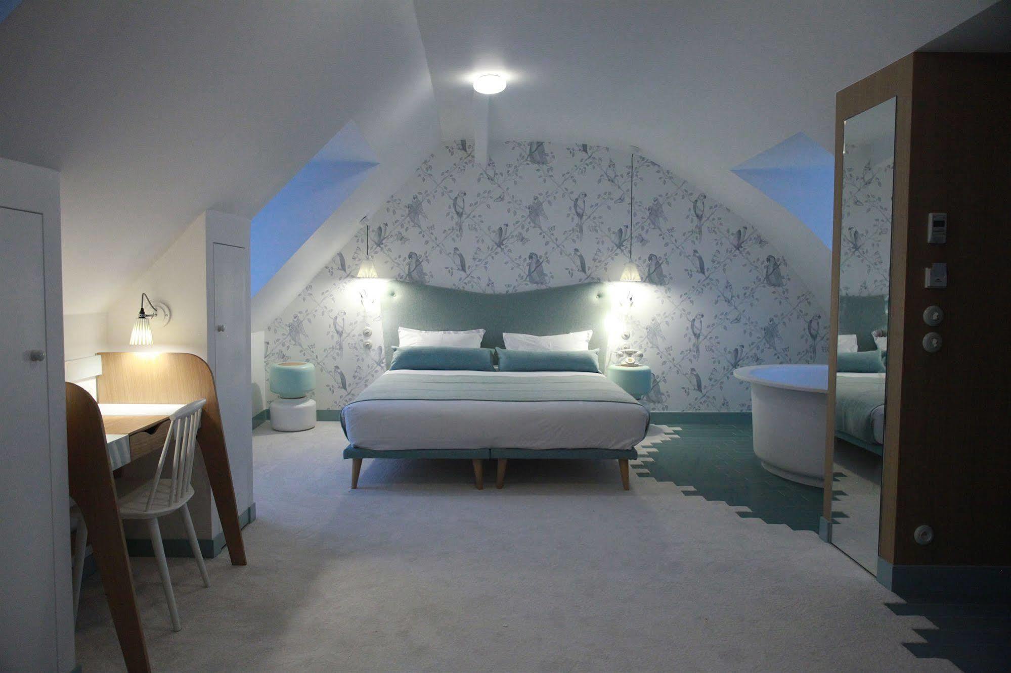 Hotel Le Lapin Blanc Paris Exterior photo