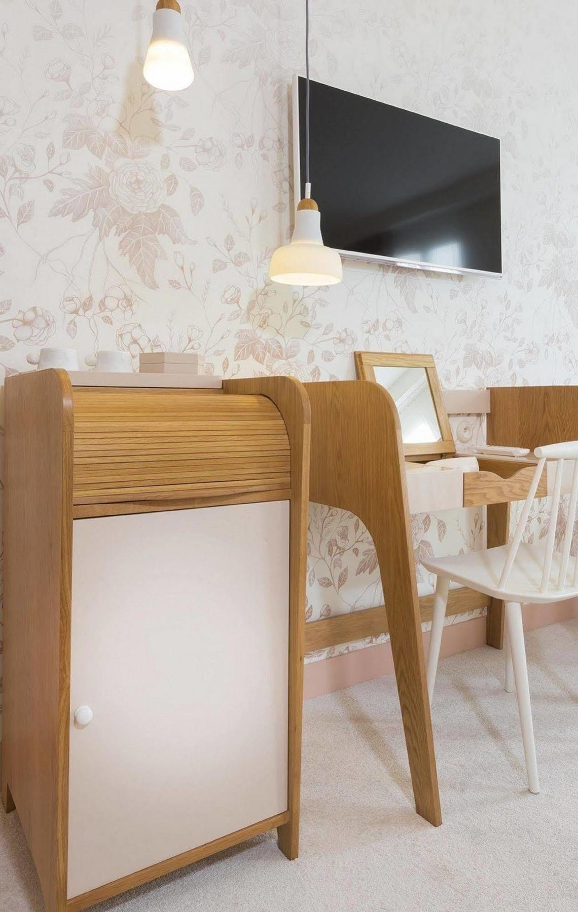 Hotel Le Lapin Blanc Paris Exterior photo